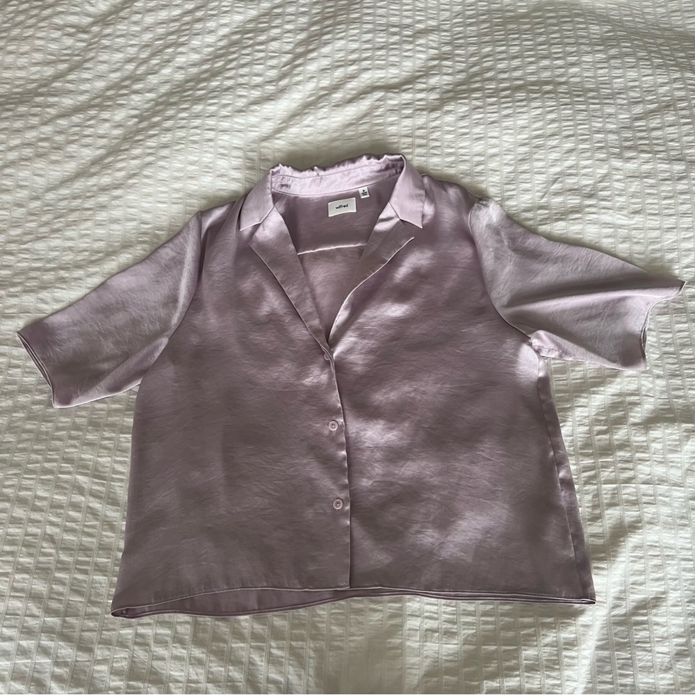 Aritzia Wilfred Beso Satin Cropped Button Up Shirt Blouse